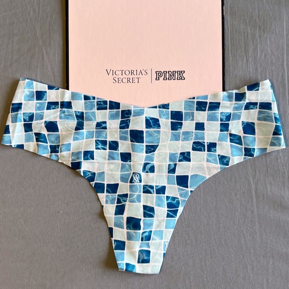 VICTORIA’S SECRET 5-Pack No Show Thong Seamless Panty Set Low Rise Size MEDIUM - Picture 3 of 12